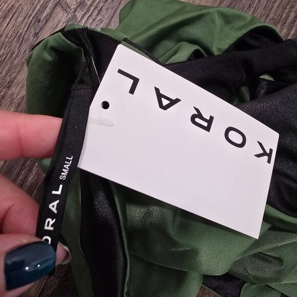 Koral Brauna Reversable  Infinity Bra Black & Leaf Green size small - Picture 2 of 11